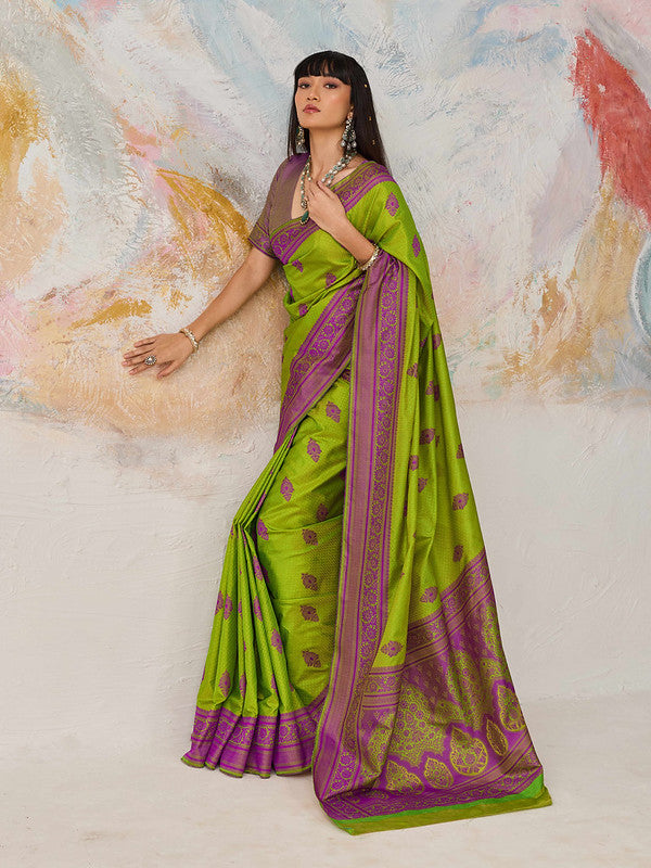 Parrot Green Tanchoi Silk Saree