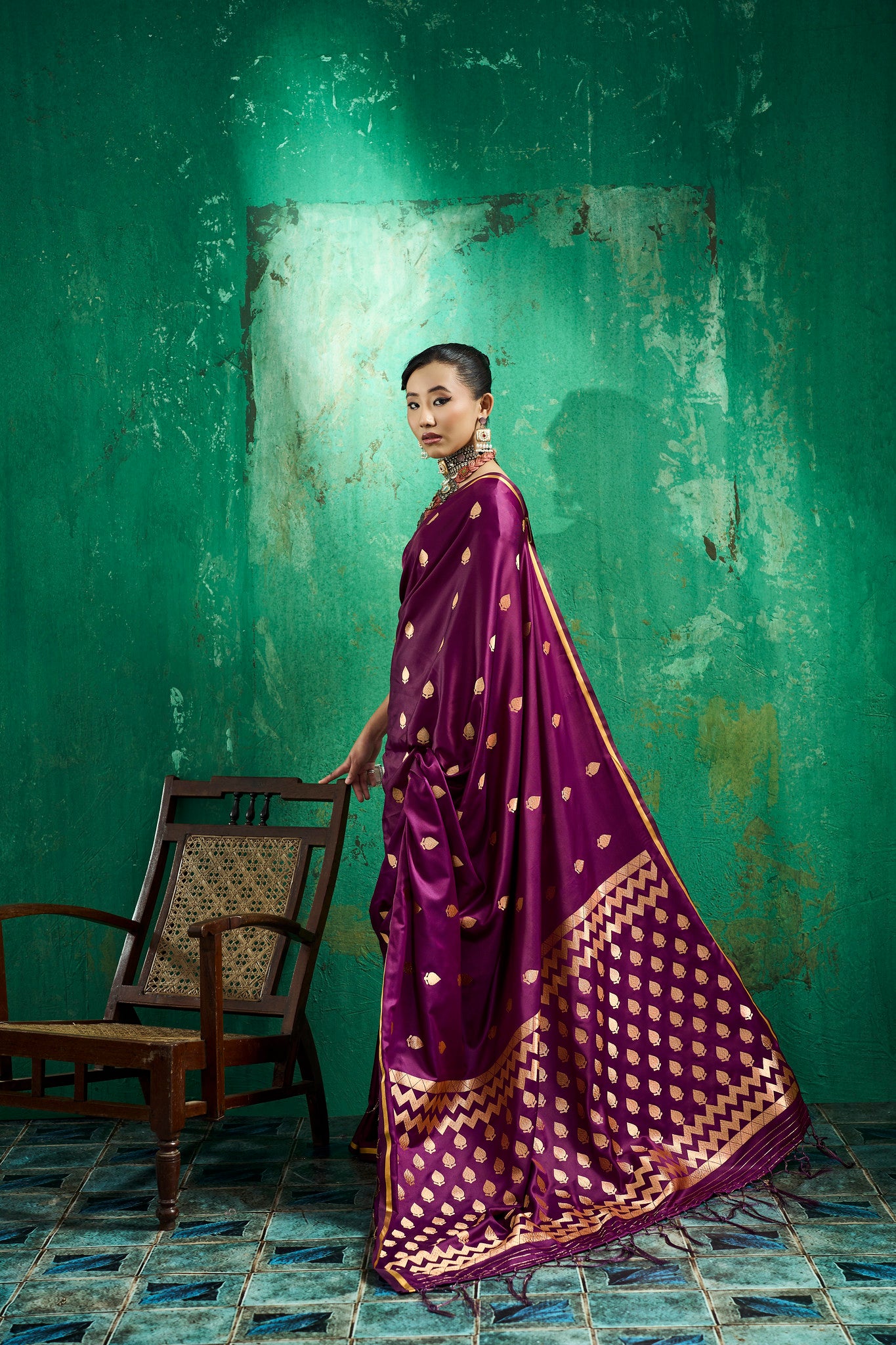 Deep Plump Handloom Woven Satin Silk Saree