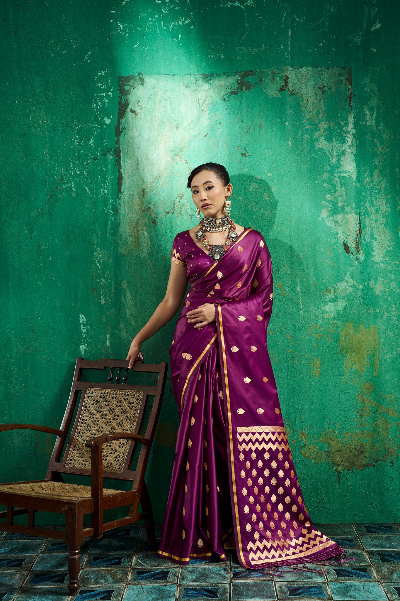 Deep Plump Handloom Woven Satin Silk Saree
