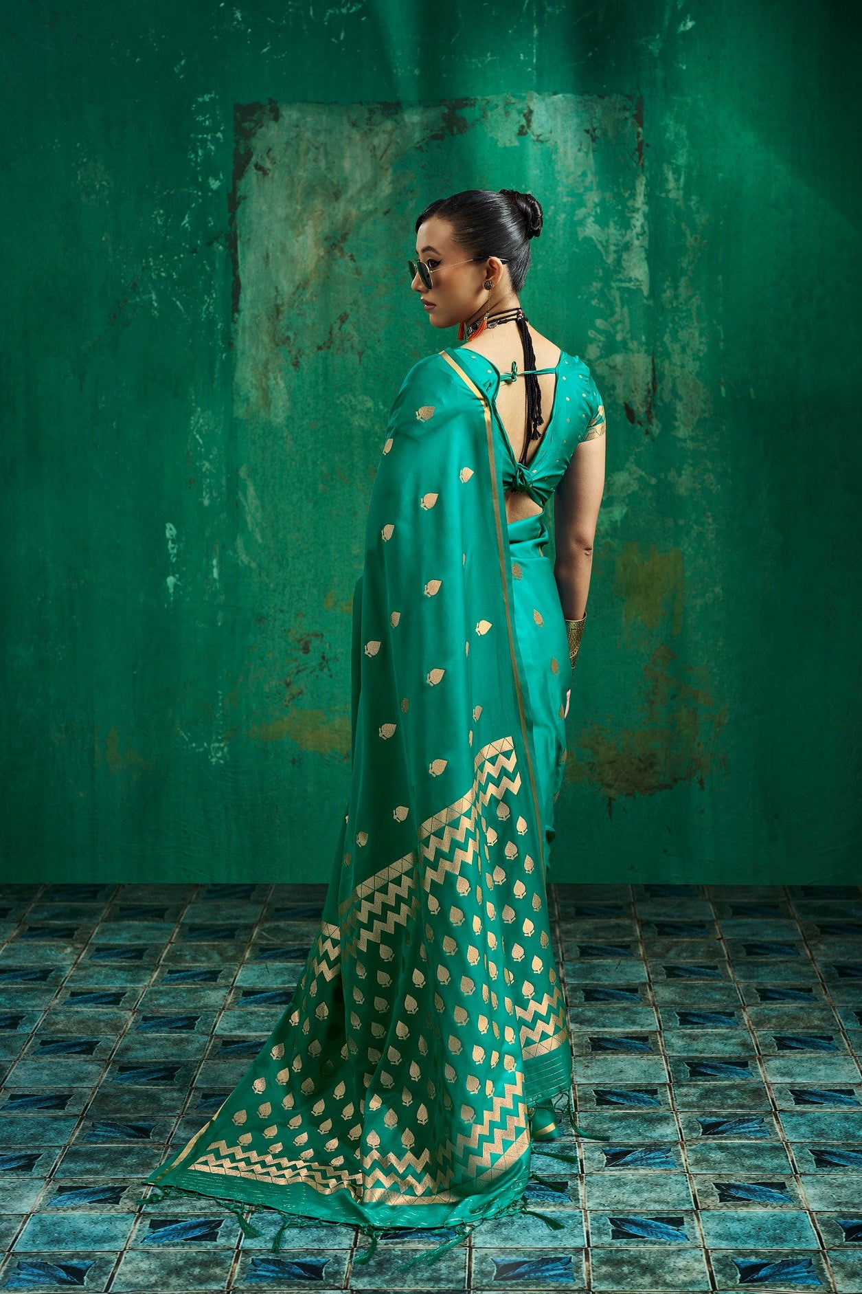 STORI Teal Green Handloom Woven Satin Silk Saree