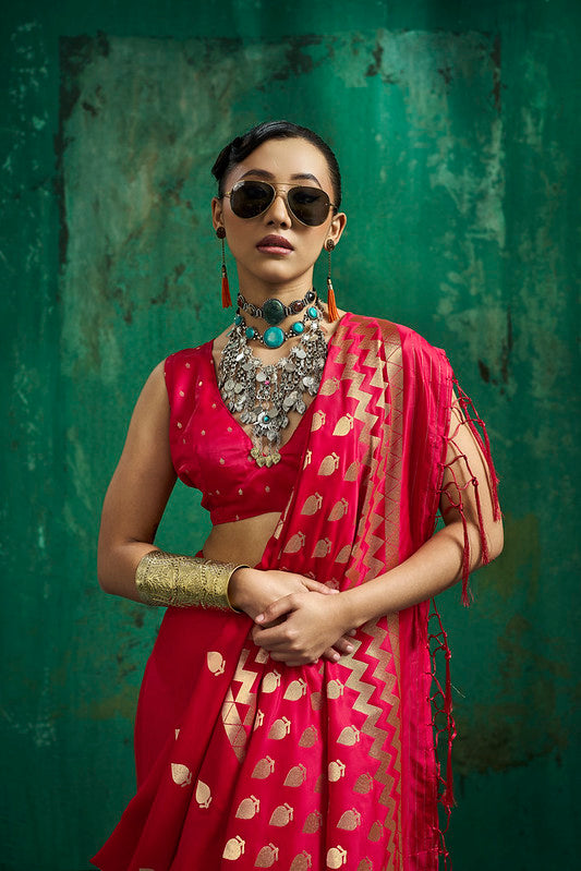 STORI Red Handloom Woven Satin Saree