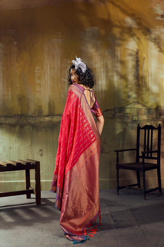 Dual Red Pochampally Handloom Silk Saree
