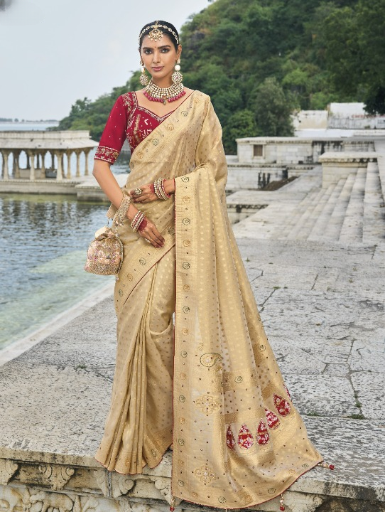 Buy Gold Banarasi Silk Saree Online-STORI