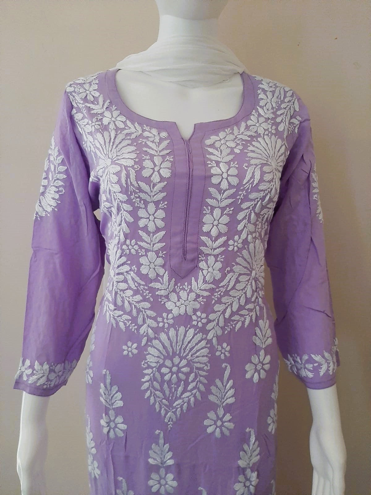 Kaaya Lavendar Modal Chikankari Kurti