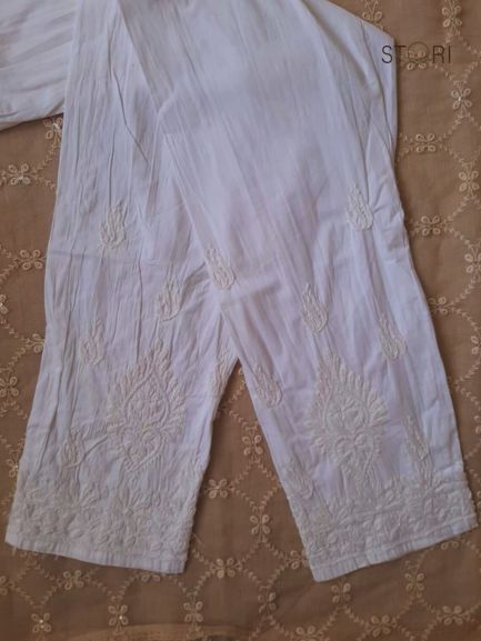 Handcrafted Phool Boota Chikankari Lycra Pants