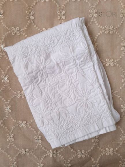 Aster Machine Crafted White Lucknowi Chikankari Lycra Pants