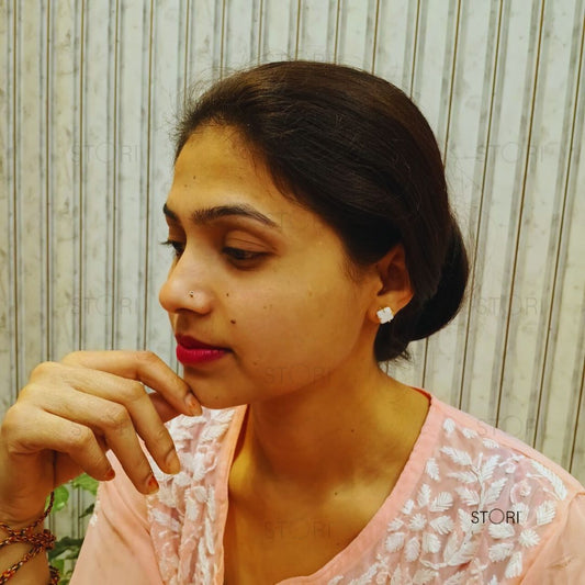 STORI MOP Pearl Daily Small Earrings