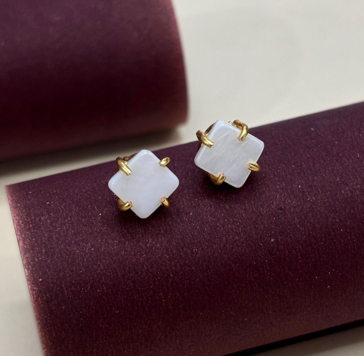 STORI MOP Pearl Daily Small Earrings