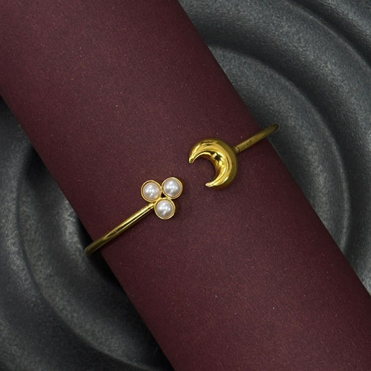 Half Moon & Pearl Golden Bracelet