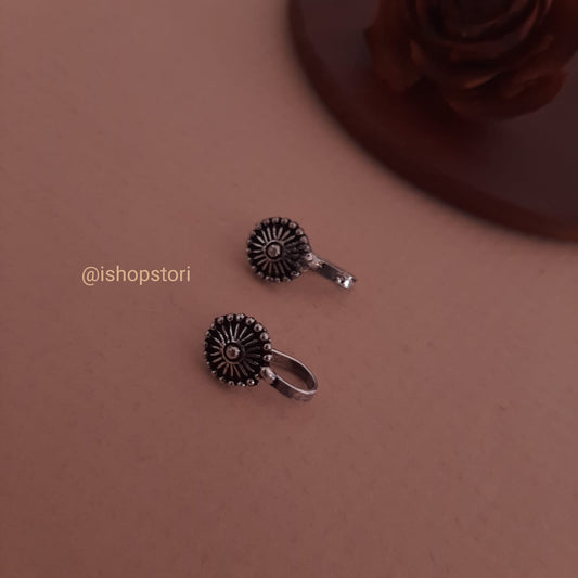 Trishna Floral Shaped Oxidized Clip-on Nosepin