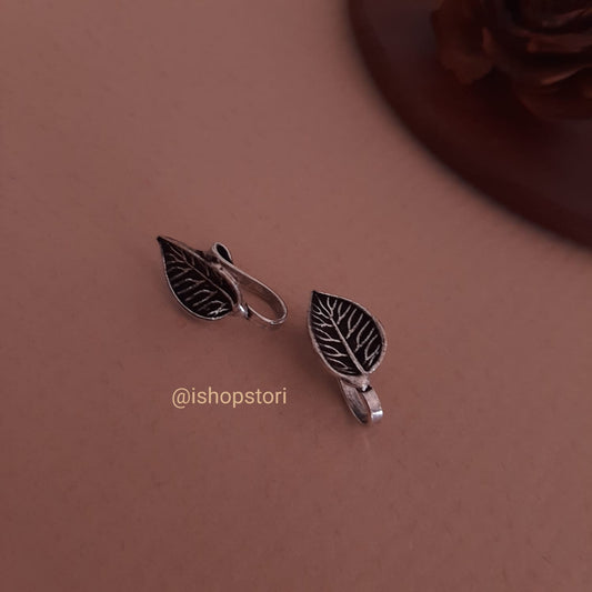 Pallav Leaf Shaped Oxidized Clip-on Nosepin