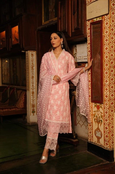 Light Pink Cotton Schiffili Side Slit Embroidered Kurti-Pant With Organza Dupatta