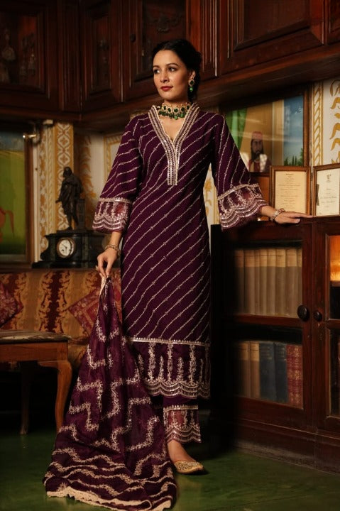 Wine Schiffili Side Slit Rayon Kurti-Pant Set With Organza Dupatta