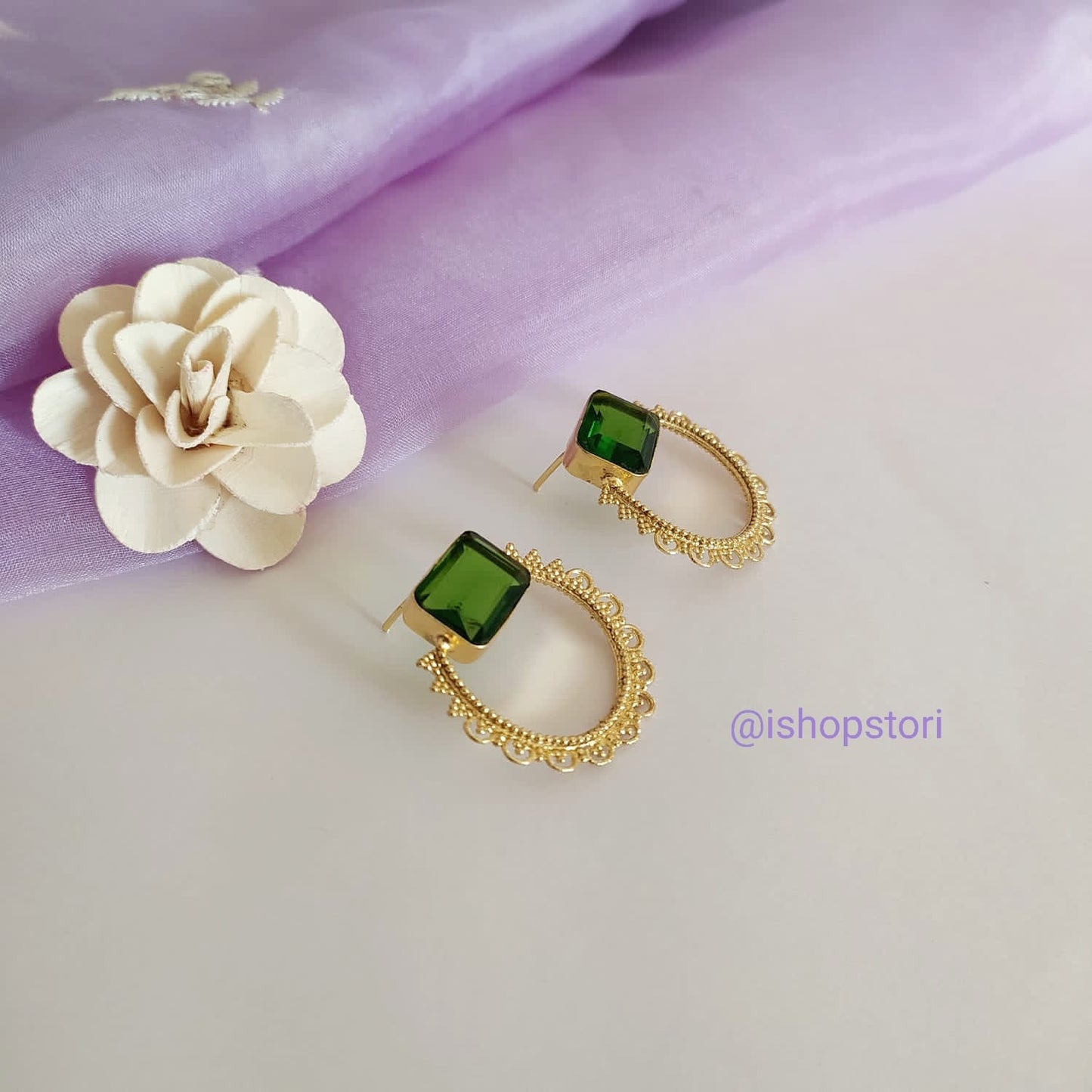 Prati Glossy Stone Round Earrings
