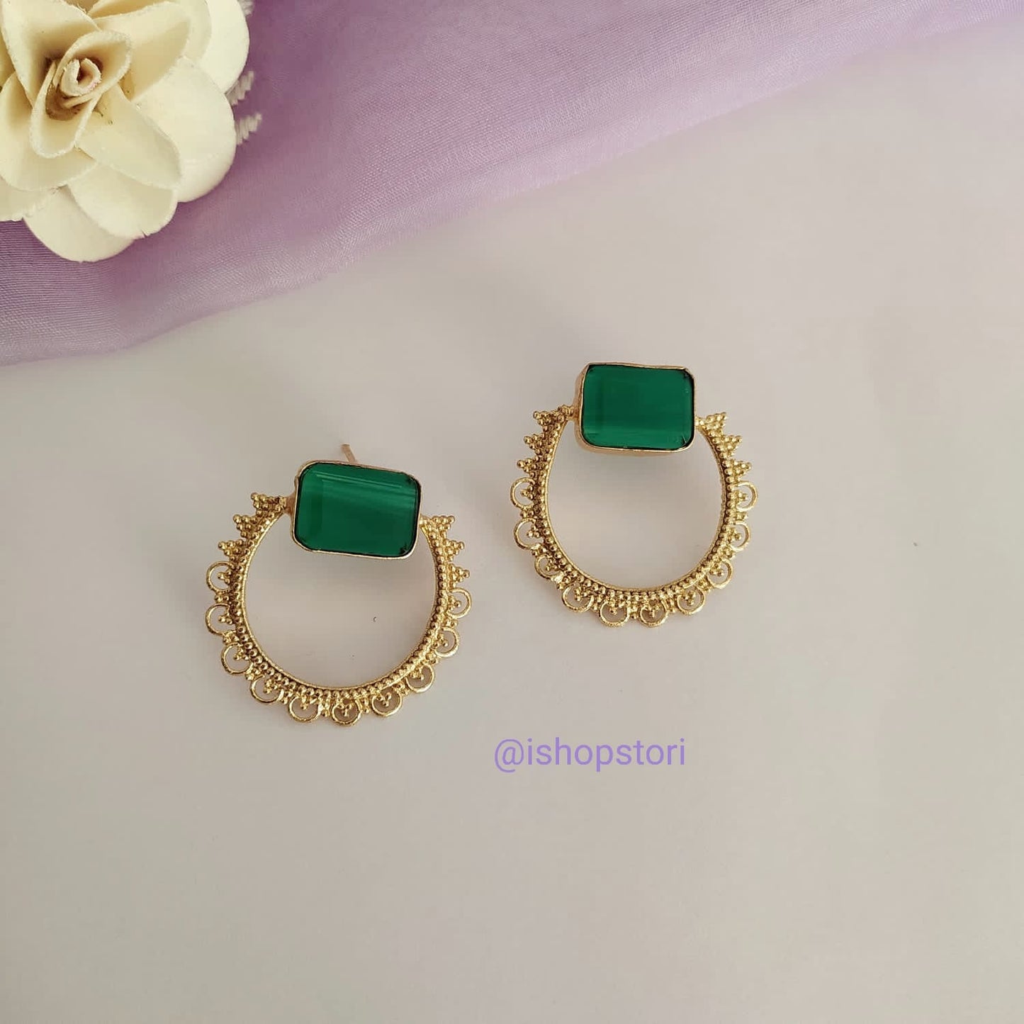 Prati Glossy Stone Round Earrings
