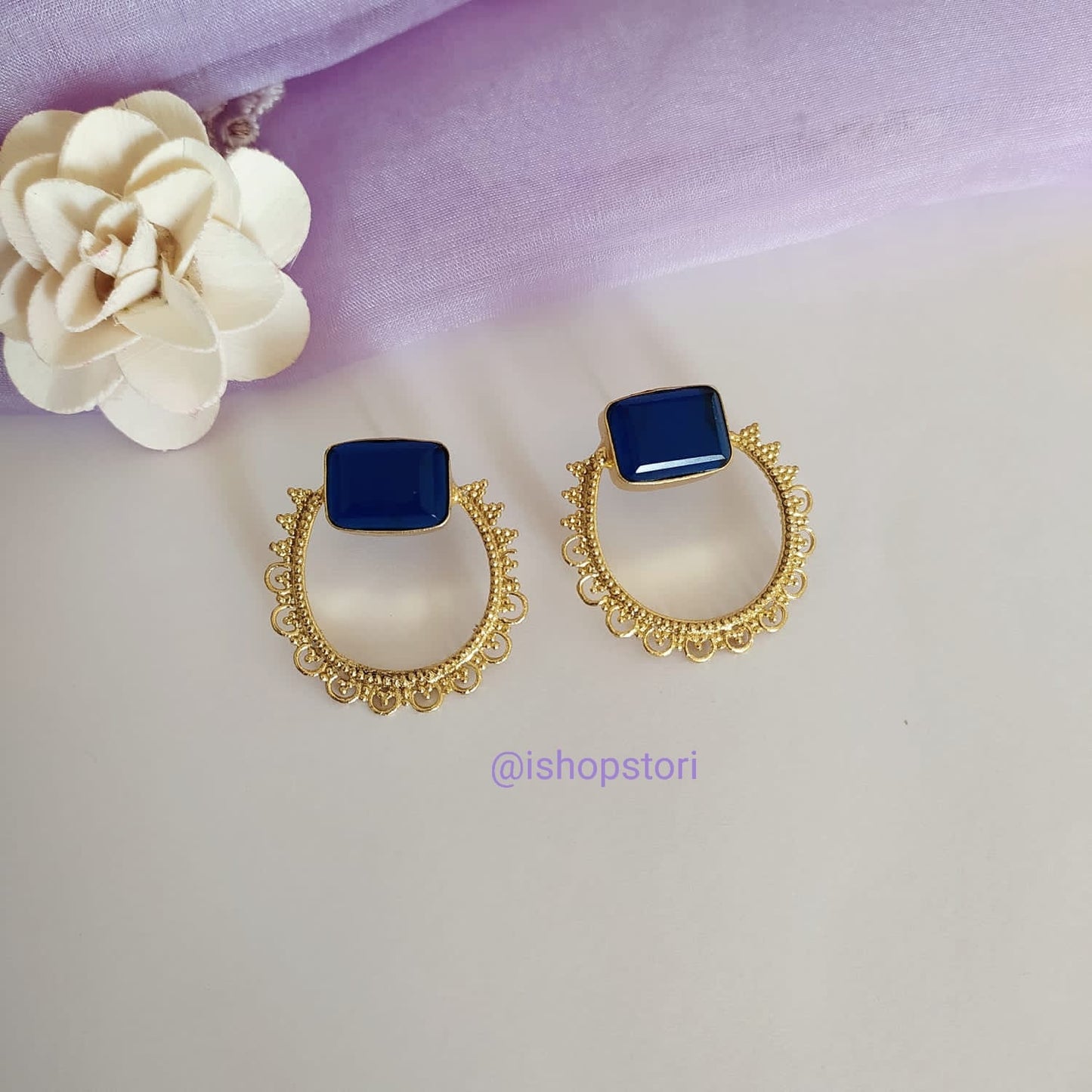 Prati Glossy Stone Round Earrings