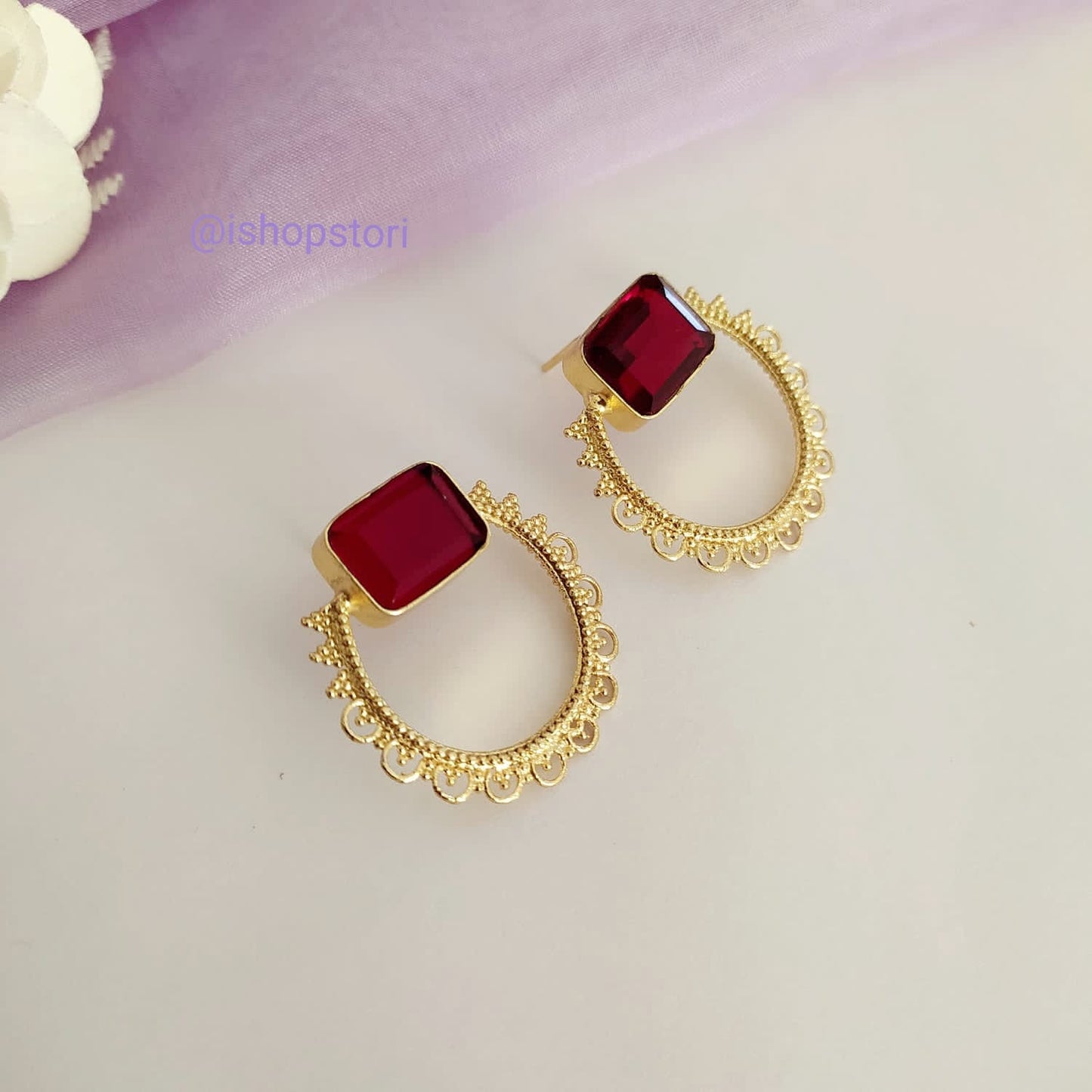 Prati Glossy Stone Round Earrings