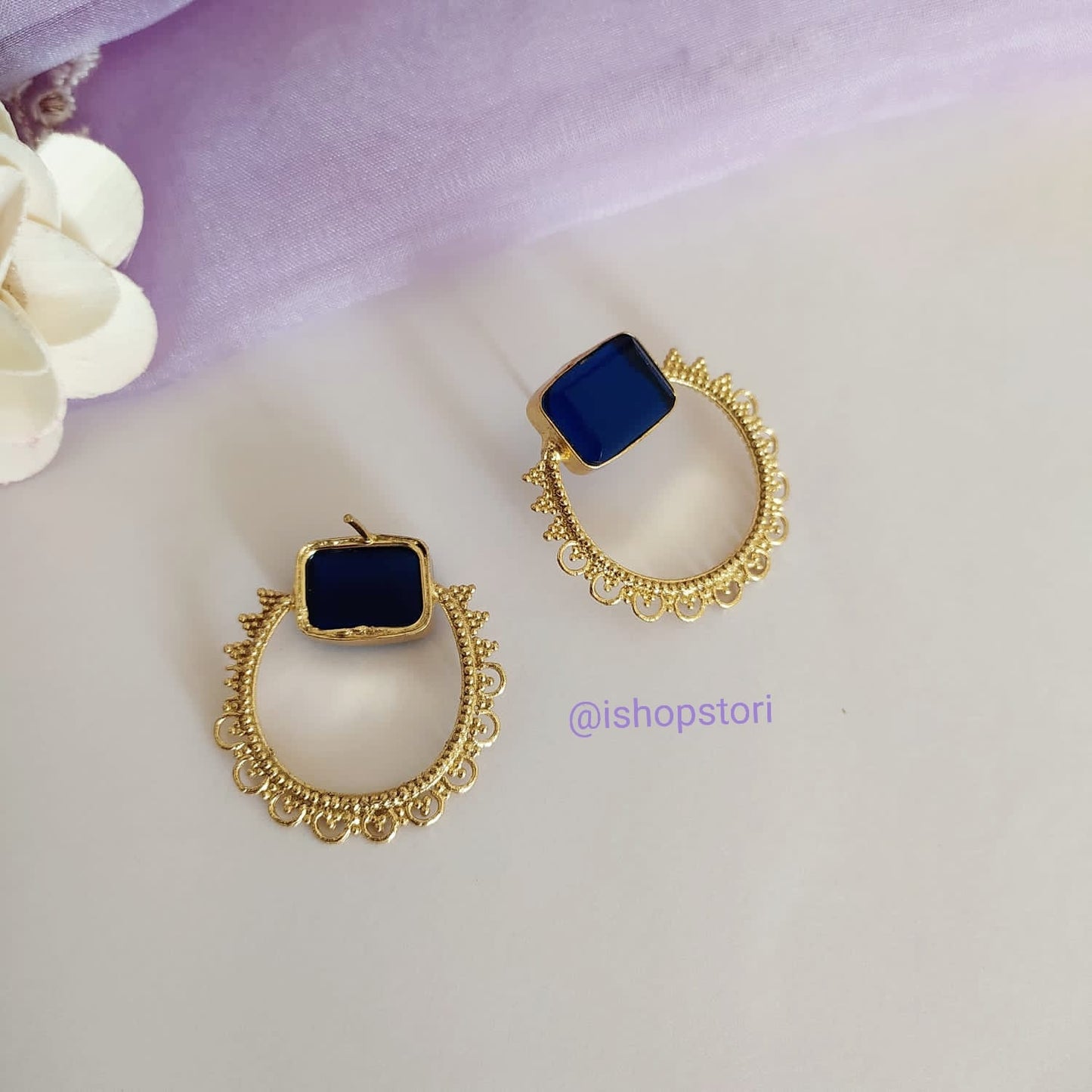 Prati Glossy Stone Round Earrings