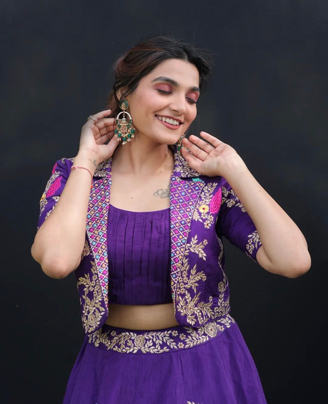 Bridal Lehengas Crop Top Lehenga Earrings Buy Embroidered Raw Silk