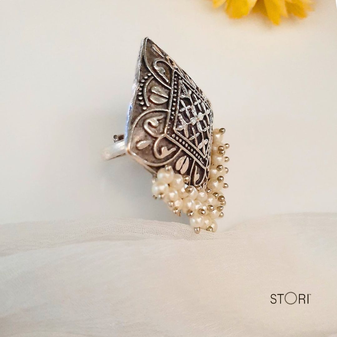 Rhombus Silver Lookalike Adjustable Finger Ring