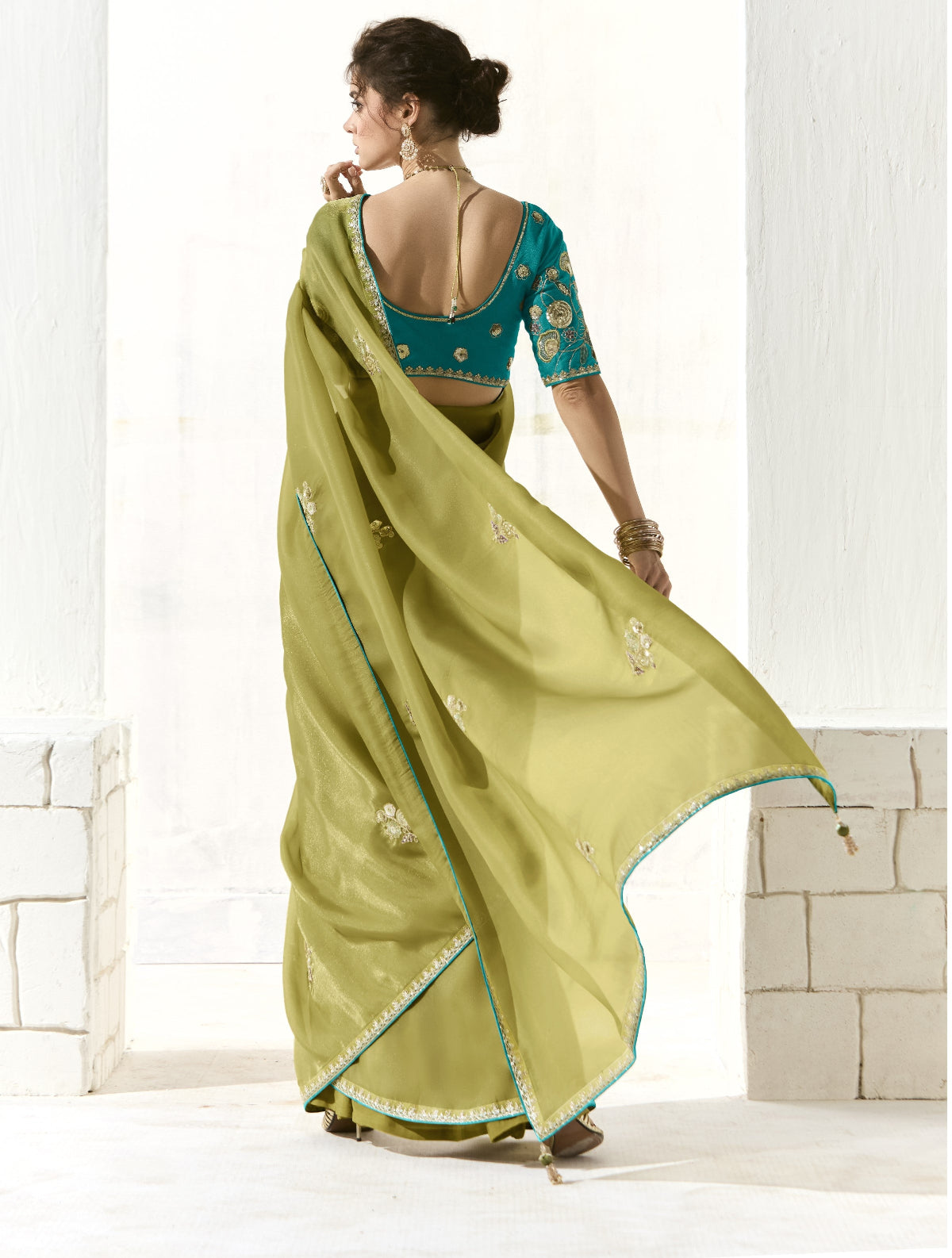 Shop Bridal Tissue Silk Sarees Online - STORI