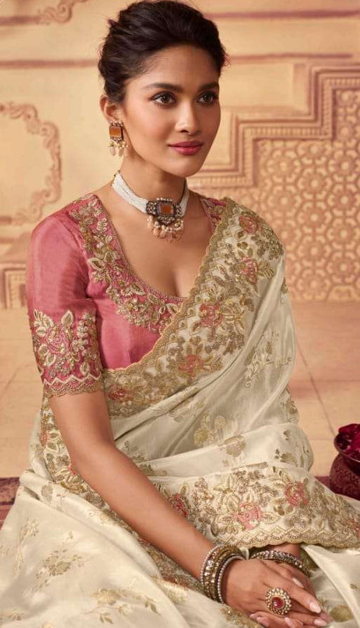 STORI Saree White Embroidered Saree