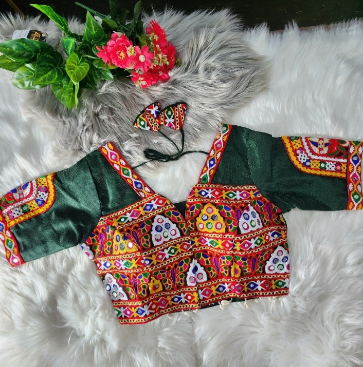 Green Navratri Gamthi Pattern Blouse With Kutchi Embroidery