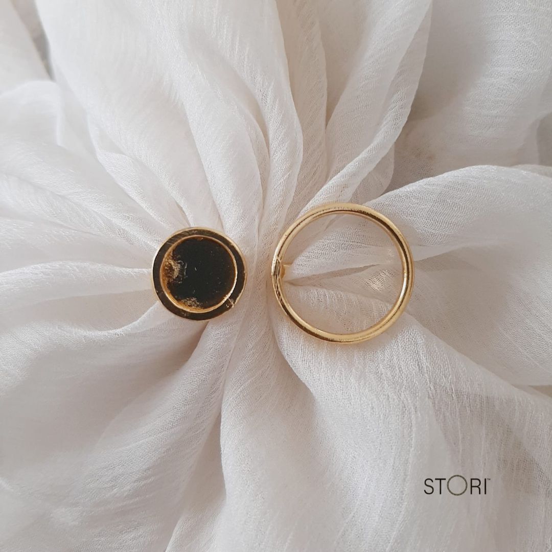 Golden Disc & Loop Statement Ring