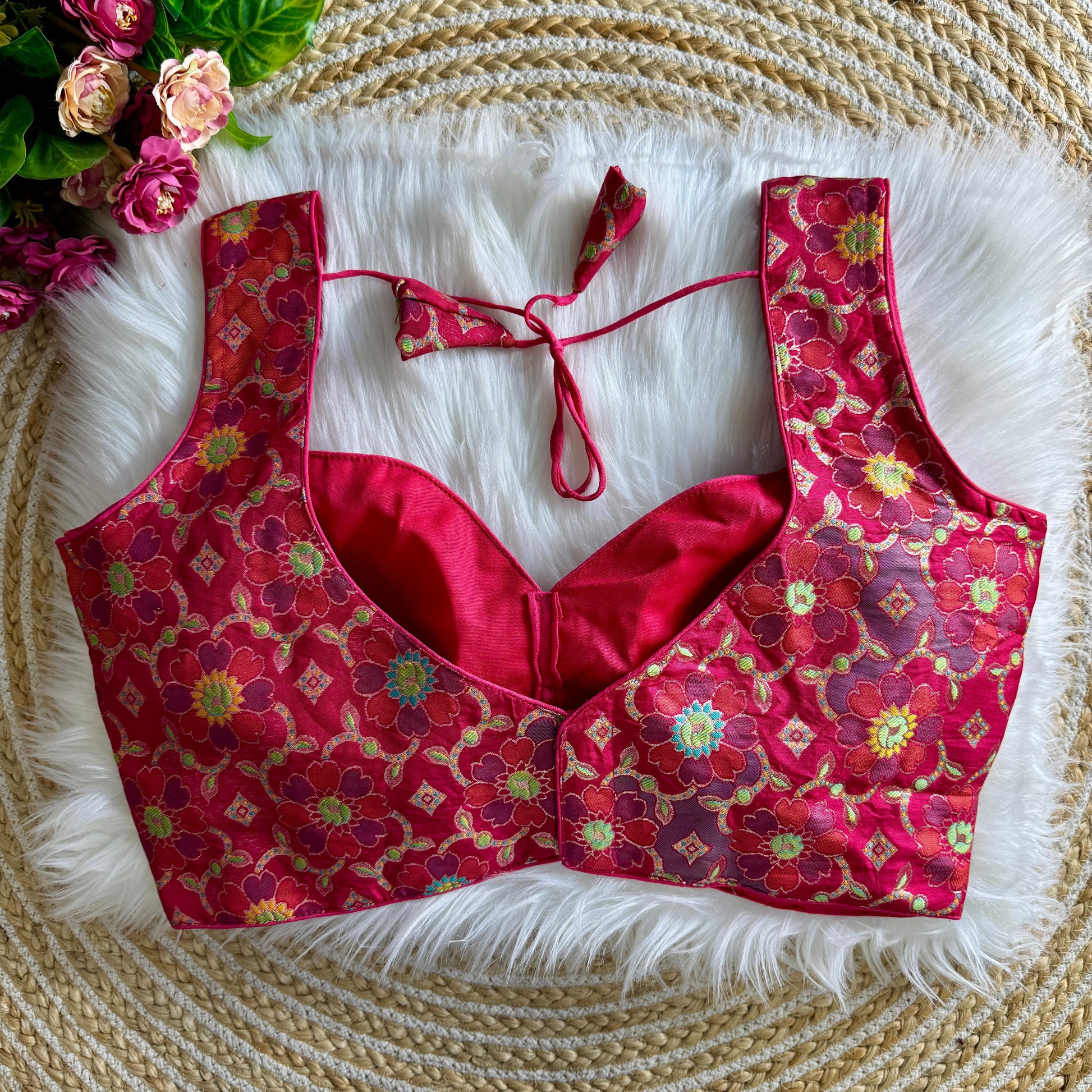 Mahira Jacquard Sleeveless Blouse