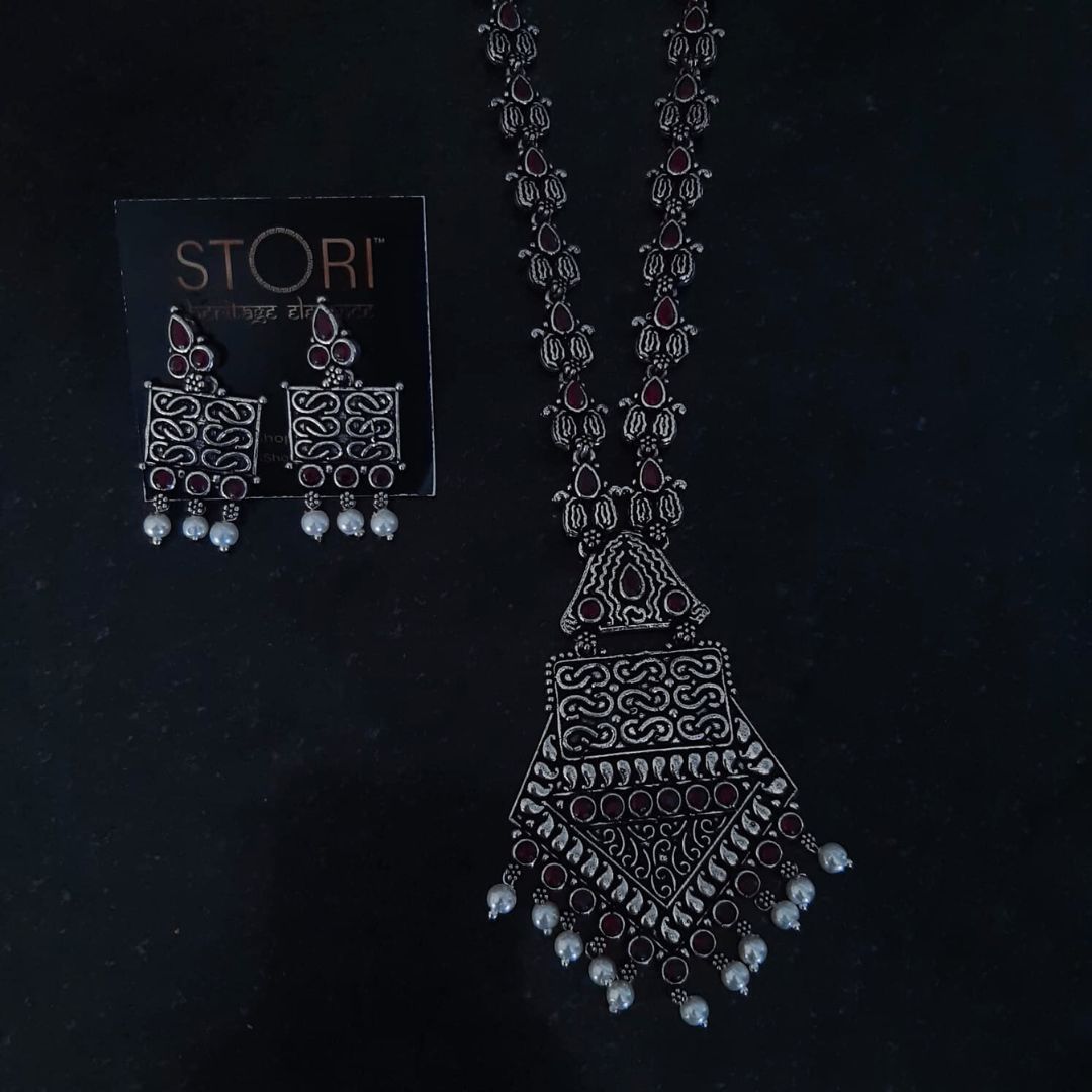 Yashaswi Monalisa Stone Oxidised Necklace Set