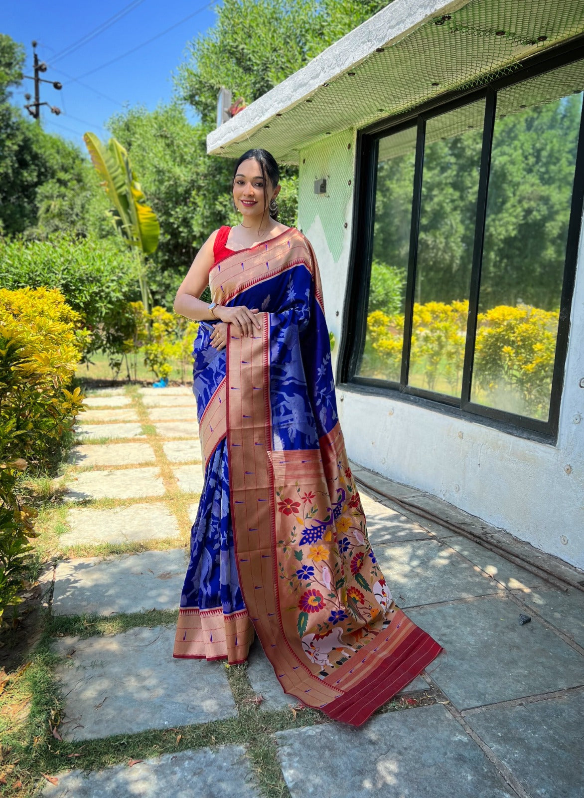 Bright Green Paithani Silk Saree With Allover Zari Woven Motifs