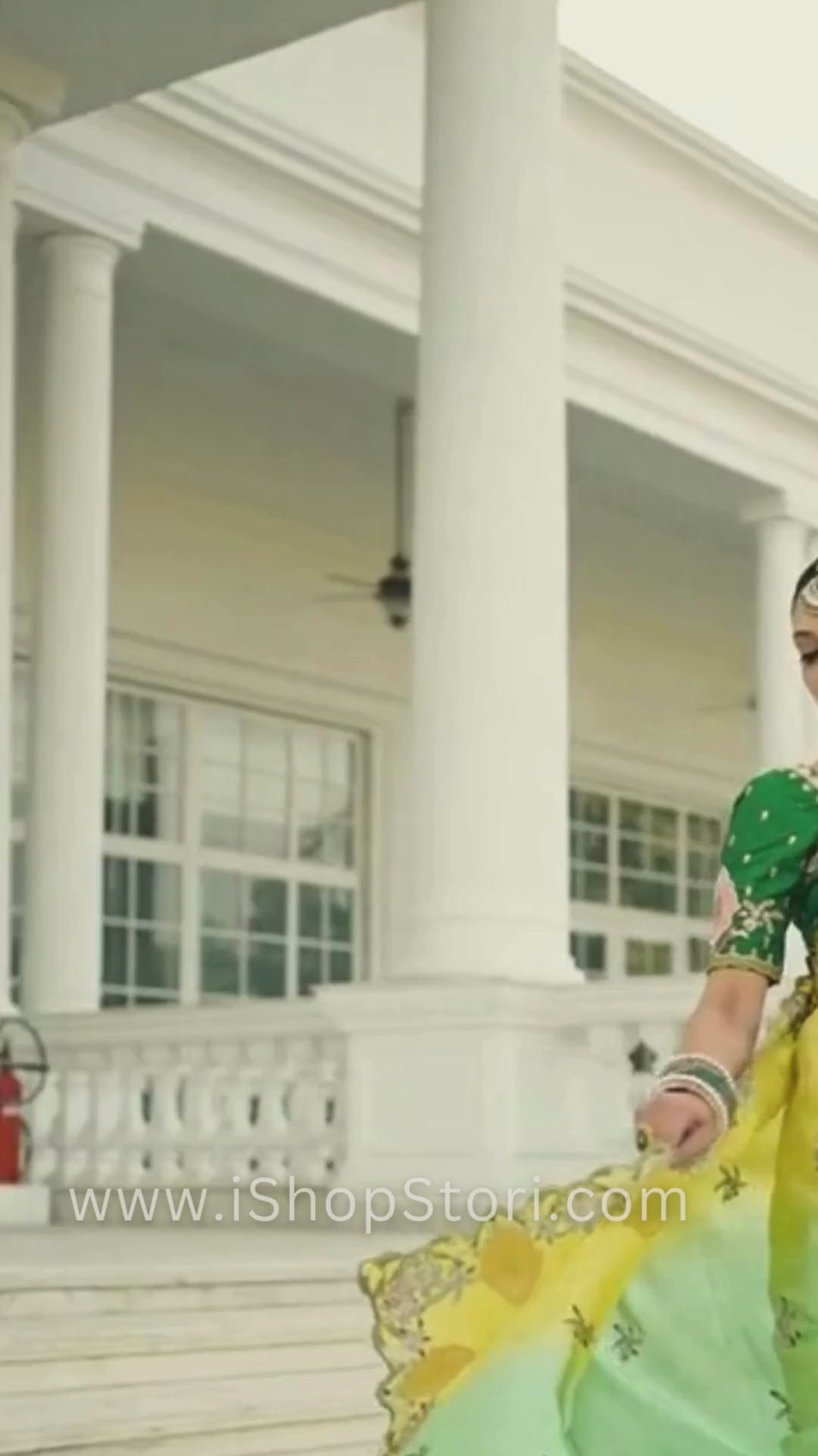 Banarasi Silk Saree Online-STORI