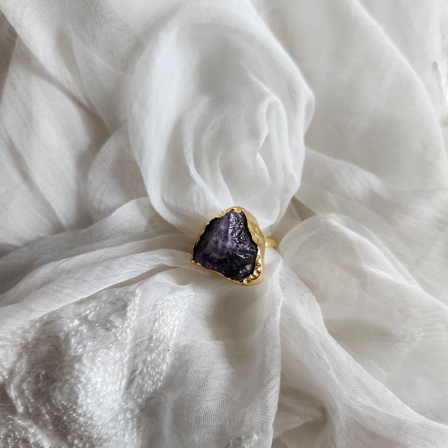 Shop Gemstone Golden Finger Rings Online- STORI