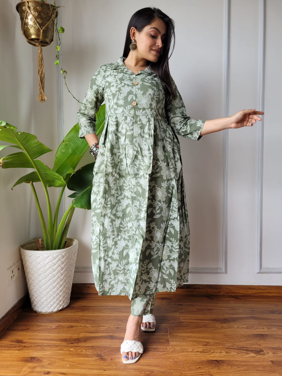 Shop Green Nyra Cut Cotton Kurti Set