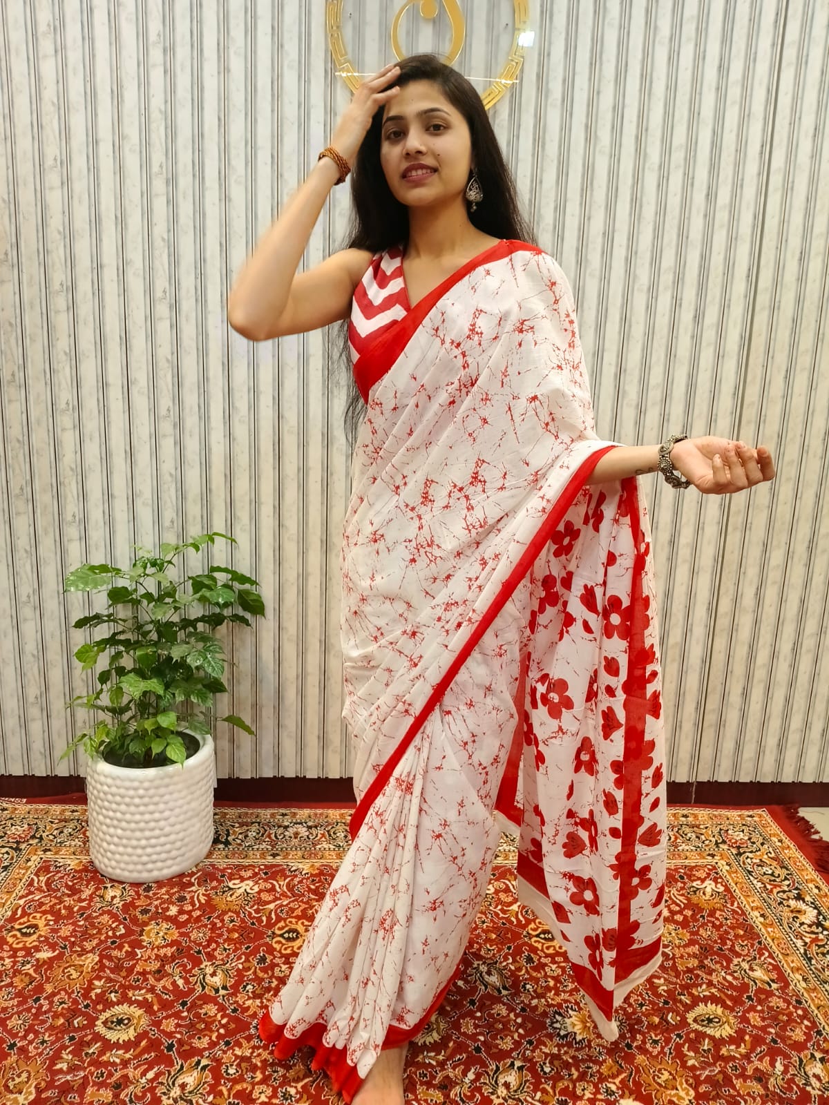 Red & White STORI Saree Floral Printed Cotton Mulmul Saree