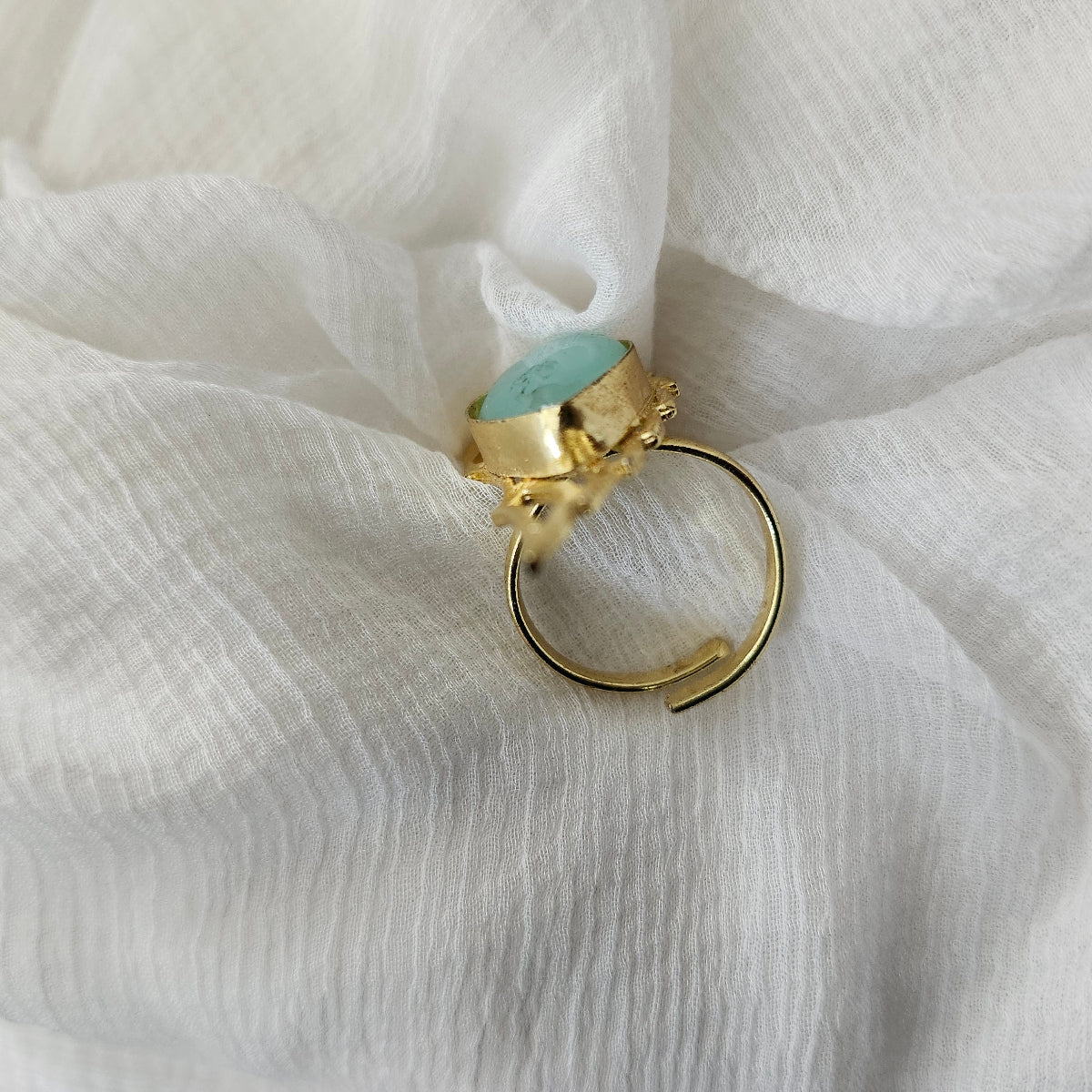 Golden Feather Shaped Finger Ring