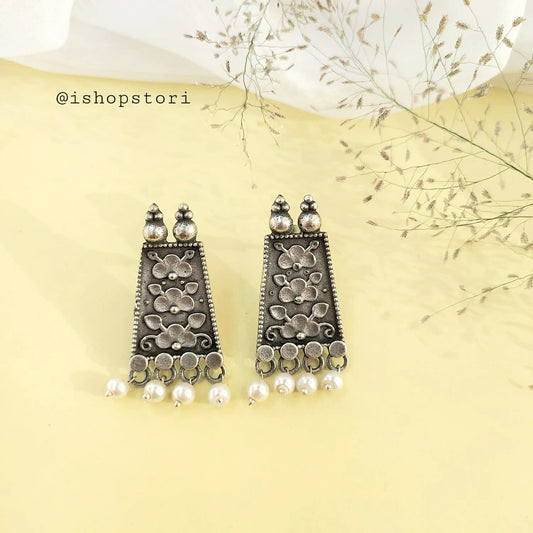 Zaynab SLA Oxidized Earrings