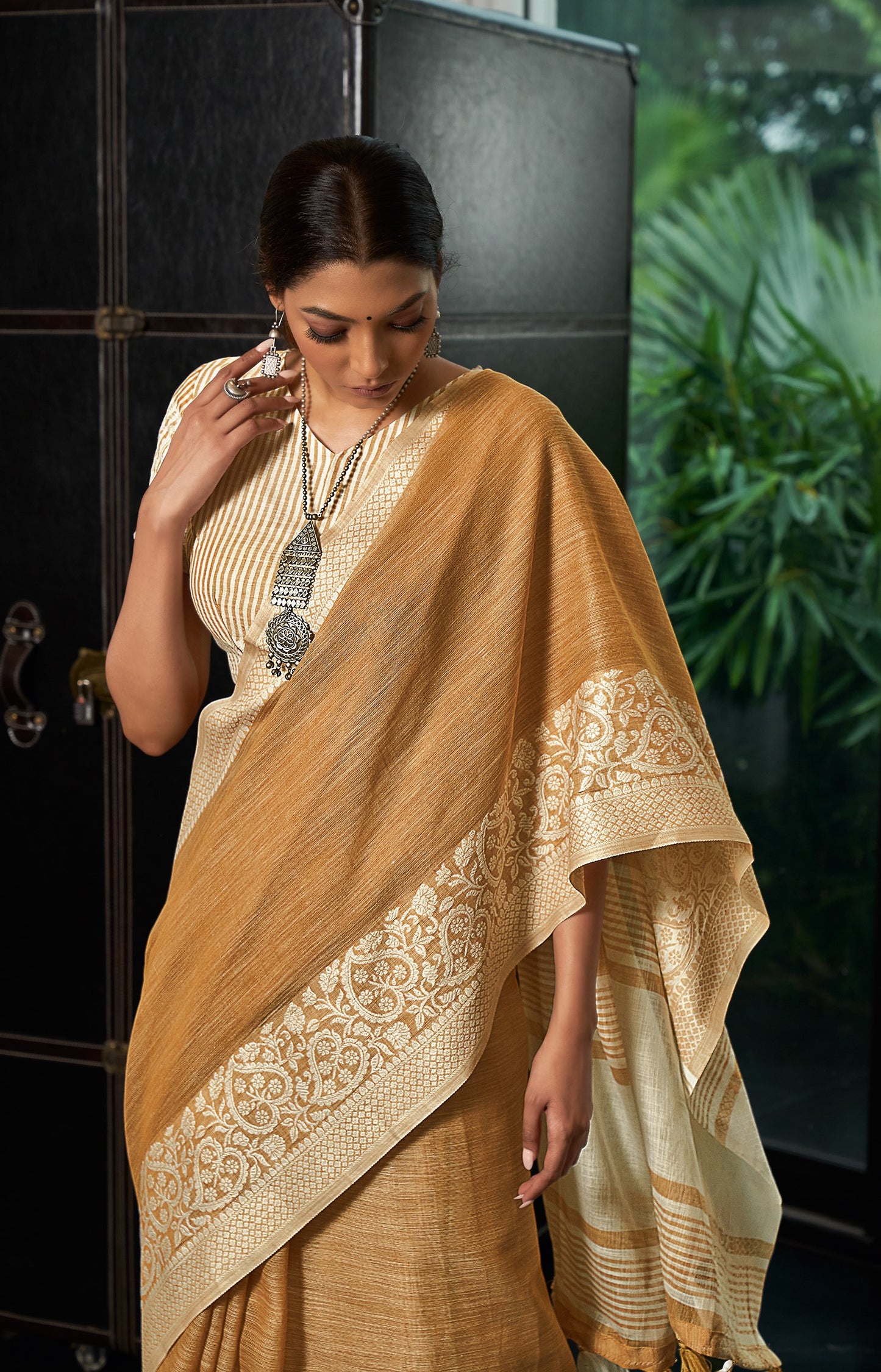 Latte Brown Woven Border Linen Saree