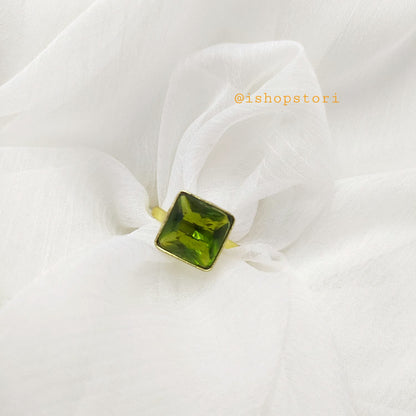 Avani Square Single Stone Glossy Finger Ring