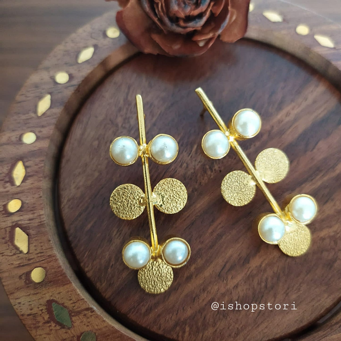 Golden Florence Twig Natural Pearl Earrings