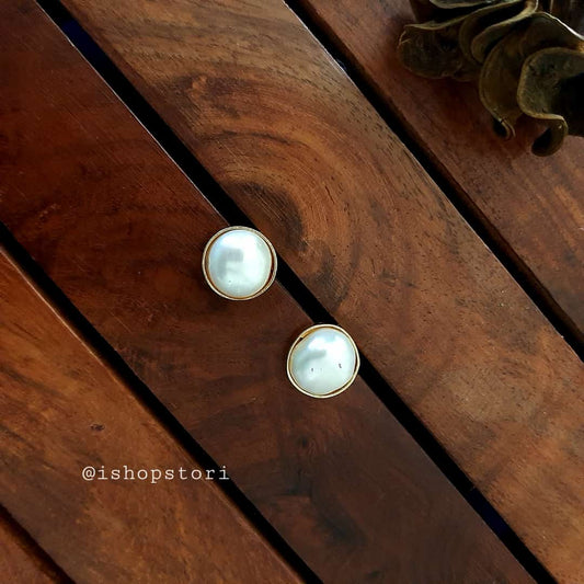Ela Single Baroque Pearls Stud Earrings