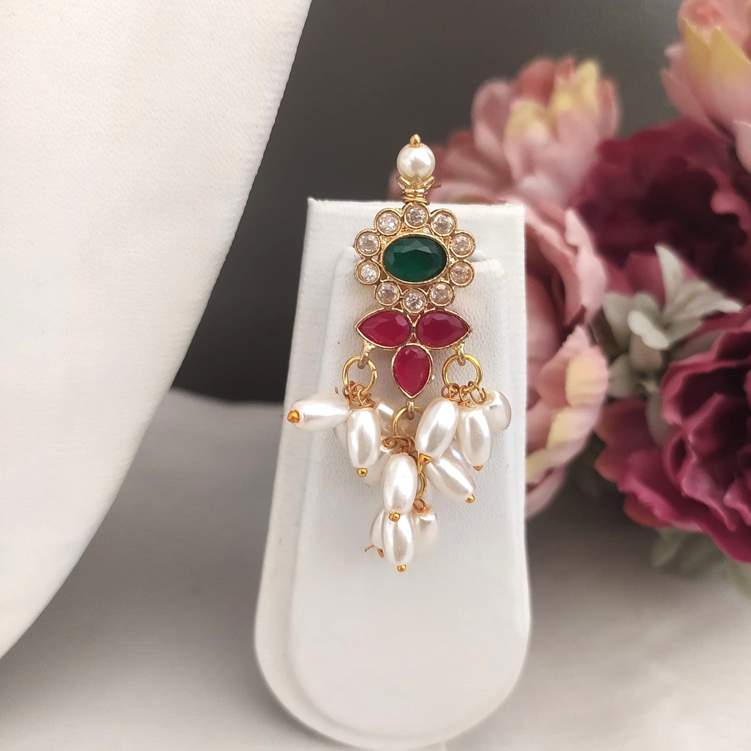 Two-string real pearl necklace in red and green shades earring view.